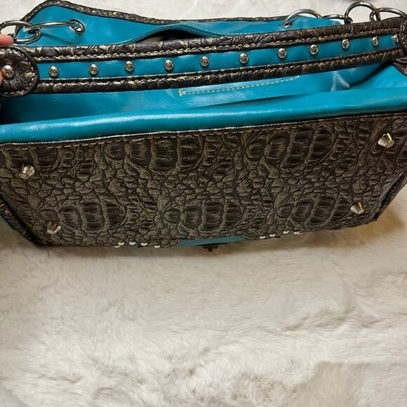 Rustic Coutures Blue Crossbody Purse - Picture 6 of 9